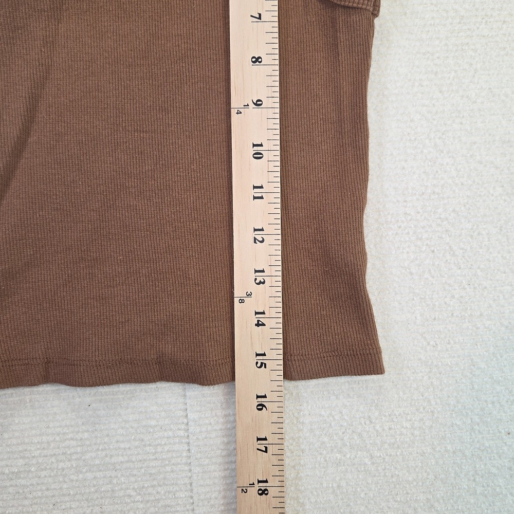 Woman's Vav Basic Brown Ribbed Small Tank Top - Picture 4 of 5